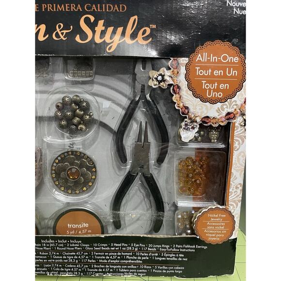 Premium De Primera Design & Style Nickel free Jewelry Kit Damaged Box -Sealed! - Picture 4 of 10